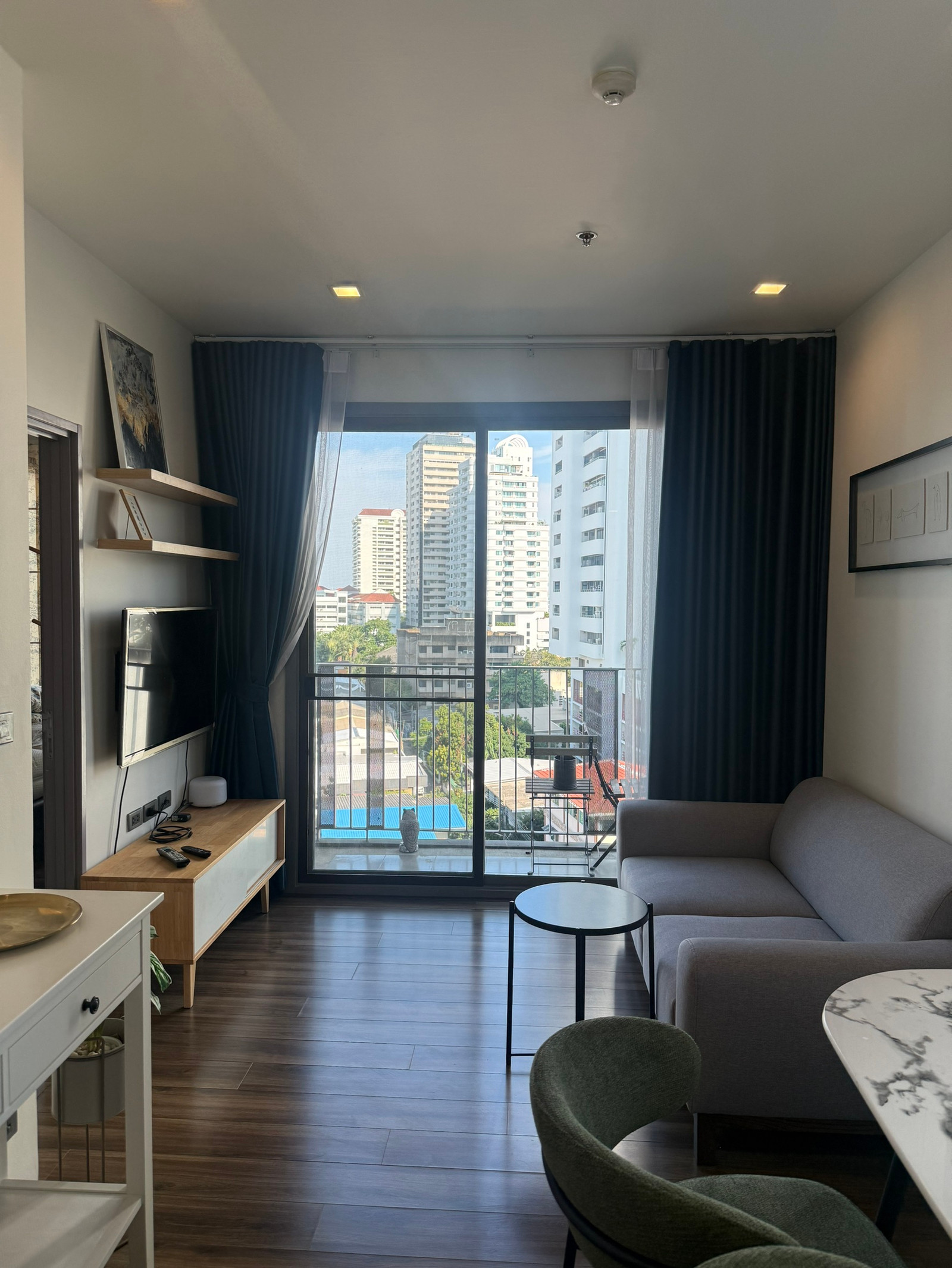 ✨Ceil By Sansiri🏙️Spacious & Airy 🚄Near BTS Ekkamai ✨Ceil By Sansiri🏙️Spacious & Airy 🚄Near BTS Ekkamai