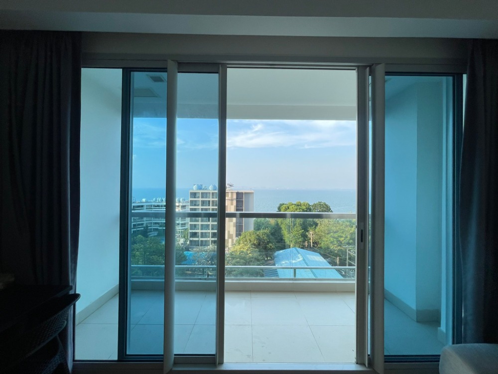 For rent the Palm wongamat Beach Front Pattaya Studio room only 25000 Baht Per month (S03-0958)