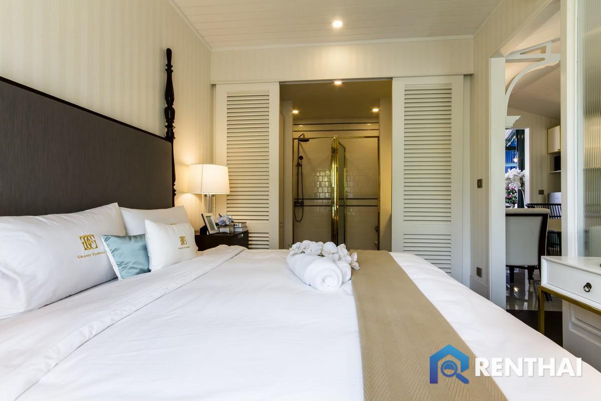 Beachfront Condo Resort Style