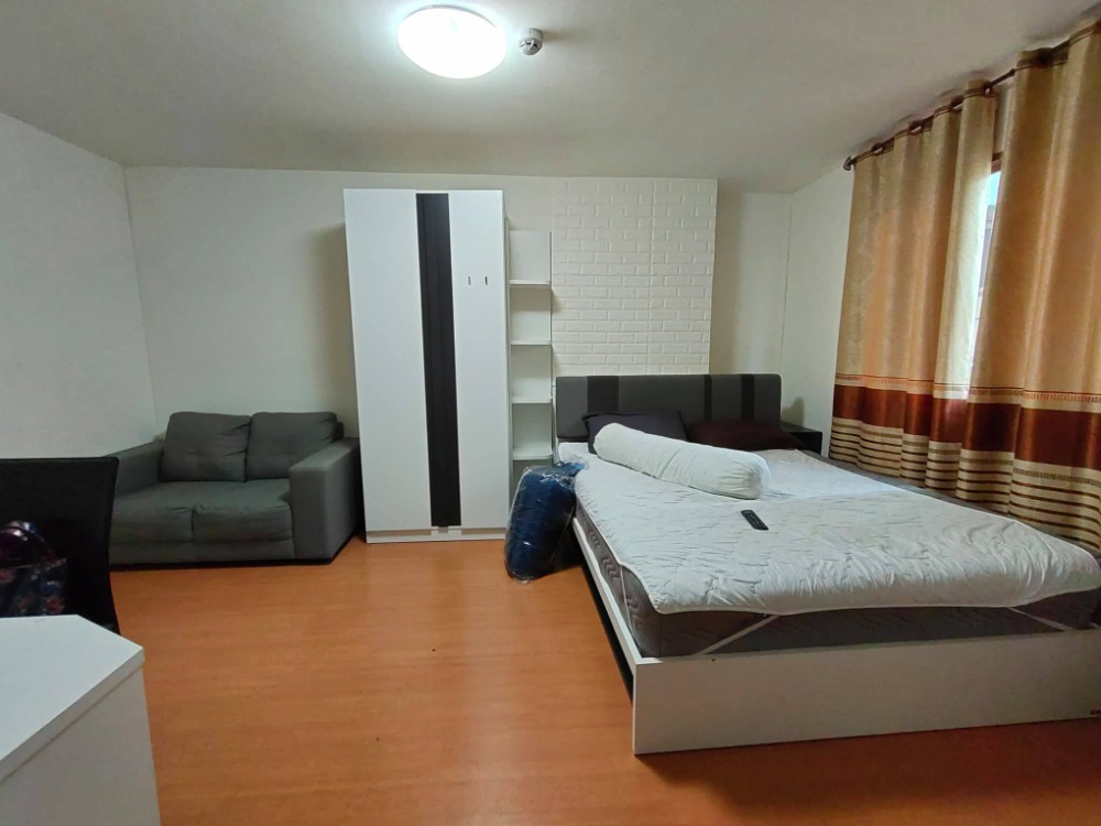 Condo for rent, Lumpini Mixx, Theparak, Srinakarin, furniture + electrical appliances 5000 baht / month