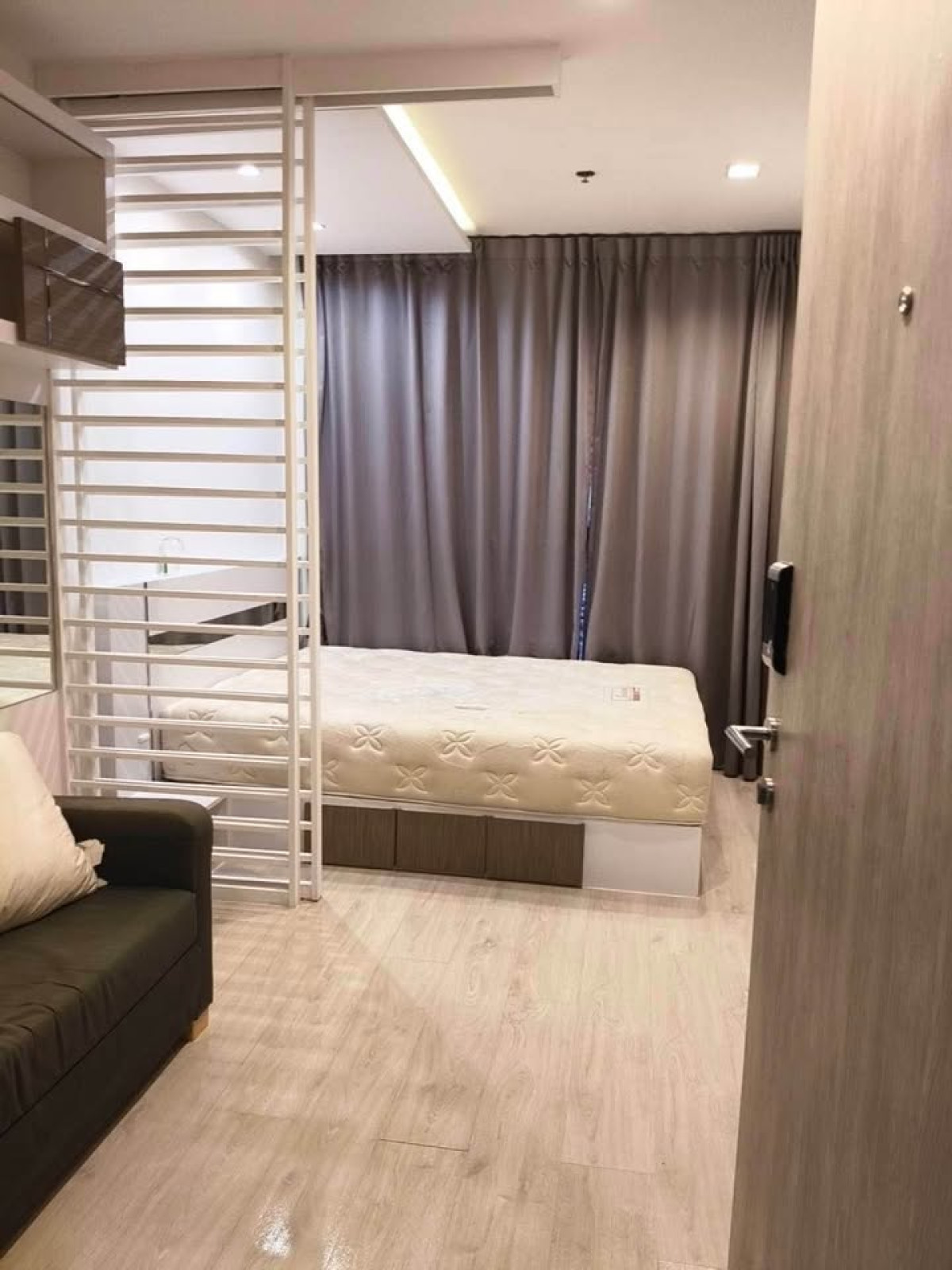 For Sale Condo , Ideo Mobi Sukhumvit , high floor , BTS-On Nut , Bang Chak , Phra Khanong , Bangkok , CX-152050 For Sale Condo , Ideo Mobi Sukhumvit , high floor , BTS-On Nut , Bang Chak , Phra Khanong , Bangkok , CX-152050