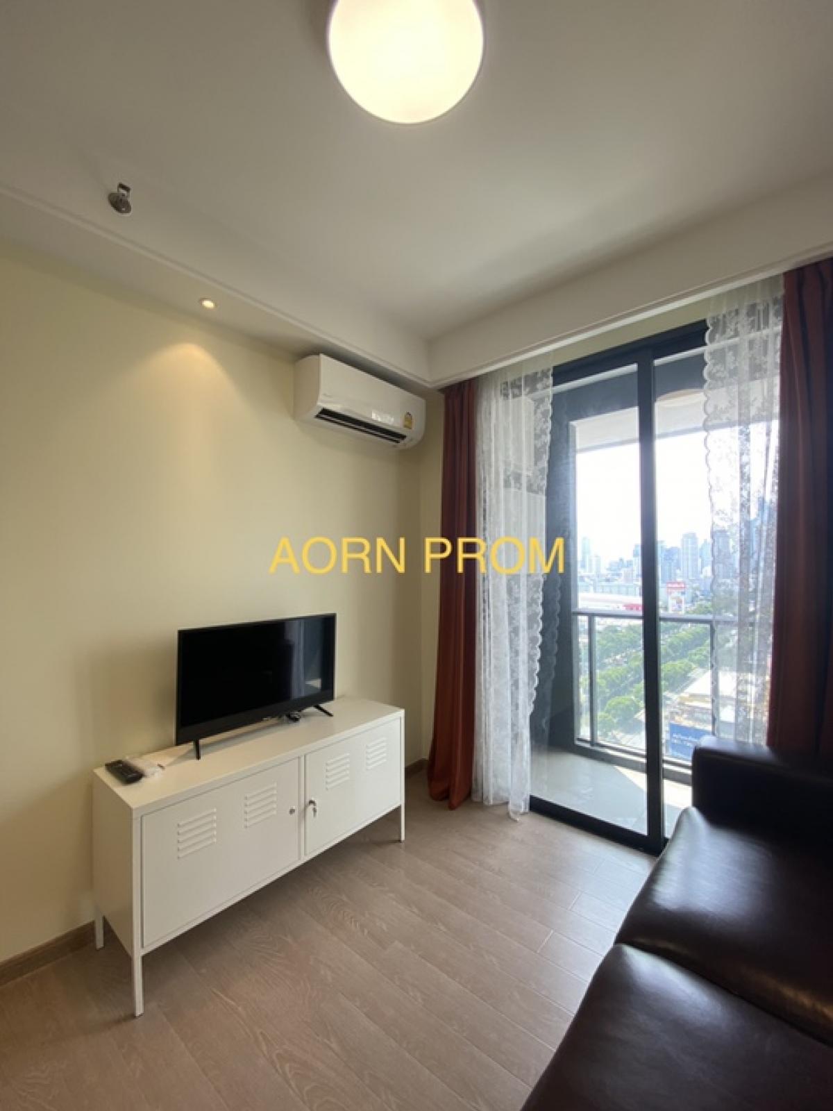 For sale/rent, new room, first hand, Regal Condo, Sathorn-Narathiwat, 1 bedroom, 32 sq m., fully furnished, new room, first hand, bought only two years ago. For sale/rent, new room, first hand, Regal Condo, Sathorn-Narathiwat, 1 bedroom, 32 sq m., fully furnished, new room, first hand, bought only two years ago.