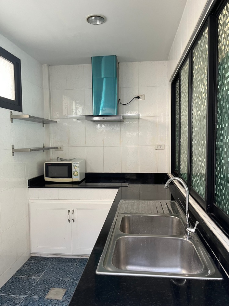 Townhome 3 beds 4 baths Sukhumvit 50 "BlessTown" Newly Renovated in Modern Styles – รูปที่ 4