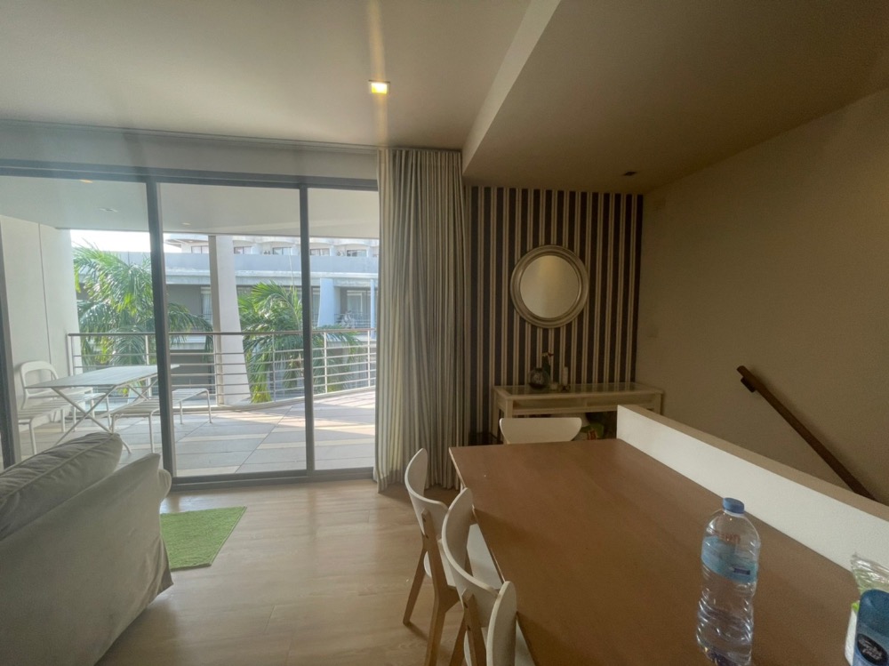 First condo building next to the sea, Duplex 2 floors, very wide balcony.