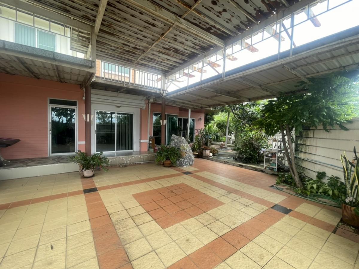 Selling cheaper than appraisal price, Pruksa Ville 9 (Phanalee 5), Soi Mangkon - Khacharawit (corner plot, large area) Selling cheaper than appraisal price, Pruksa Ville 9 (Phanalee 5), Soi Mangkon - Khacharawit (corner plot, large area)
