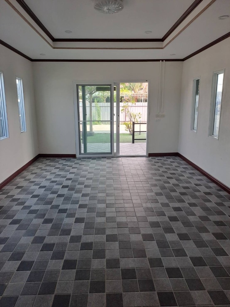 Warehouse for rent, car repair garage, old Sukhumvit line or alley next to Satri School, 200 sq m, rental price 45,000 baht per month. – รูปที่ 2