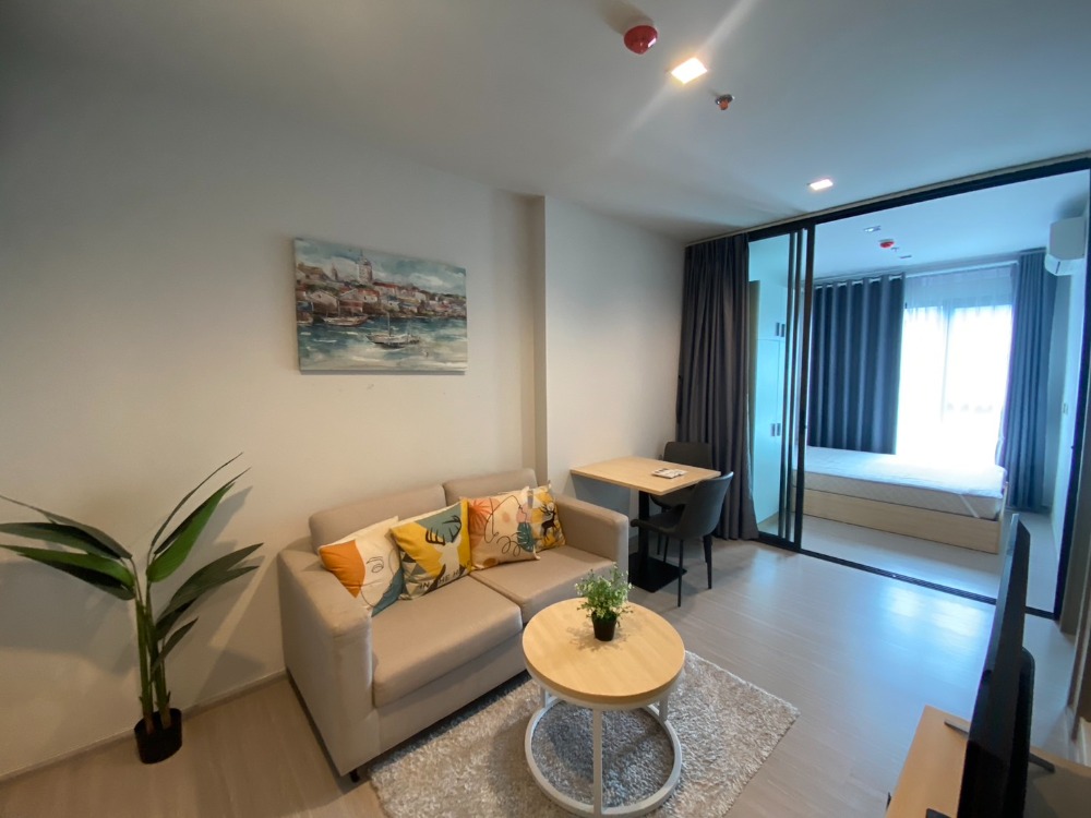 For rent! Life Asoke Rama9 condo, near MRT Rama9 (300m). 1 bedroom plus 1 bathroom, 41 sq m. 25,000 baht per month. For rent! Life Asoke Rama9 condo, near MRT Rama9 (300m). 1 bedroom plus 1 bathroom, 41 sq m. 25,000 baht per month.