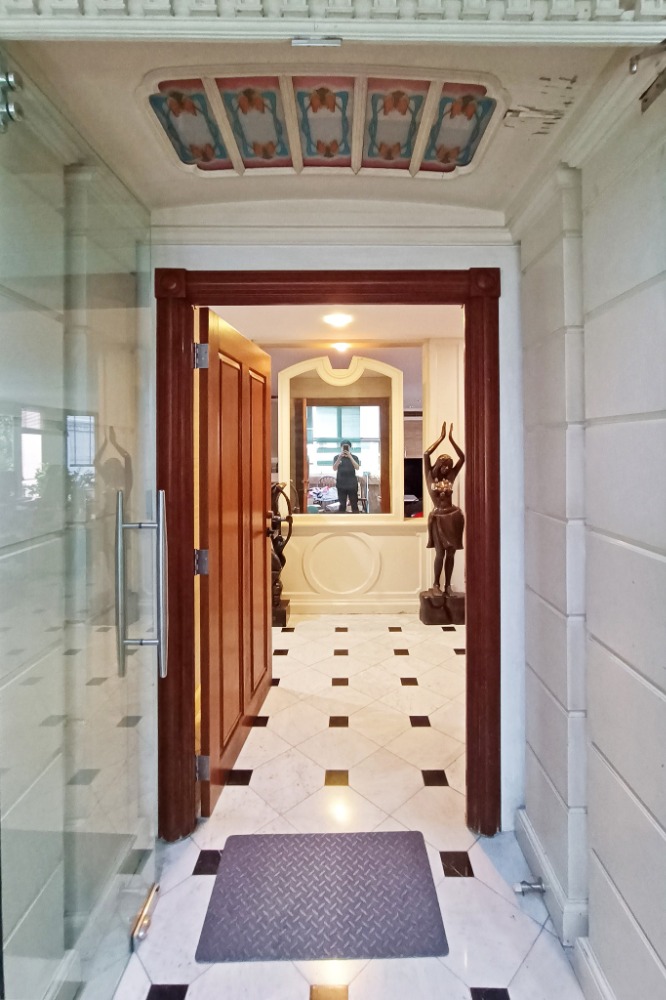 For Sale Duplex Penthouse / Premier Condo Sukhumvit 24 near BTS Phrom Phong 300 meters