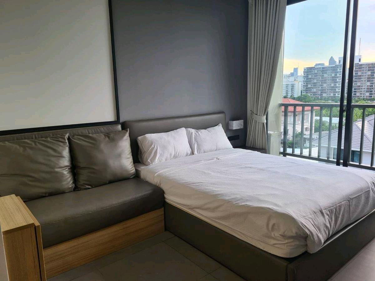 For rent, Elix Residence, Wichai Center, 6th floor.