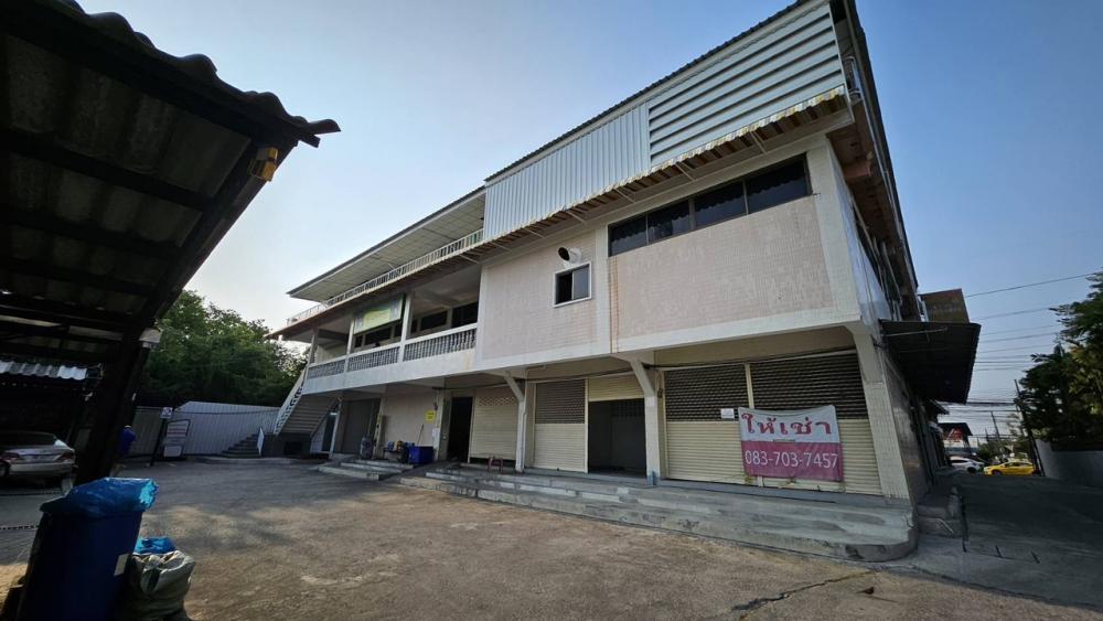 ห้องว่างให้เช่า 50 ตรม สภาพดี กว้าง 10 เมตร ลึก 5 เมตร