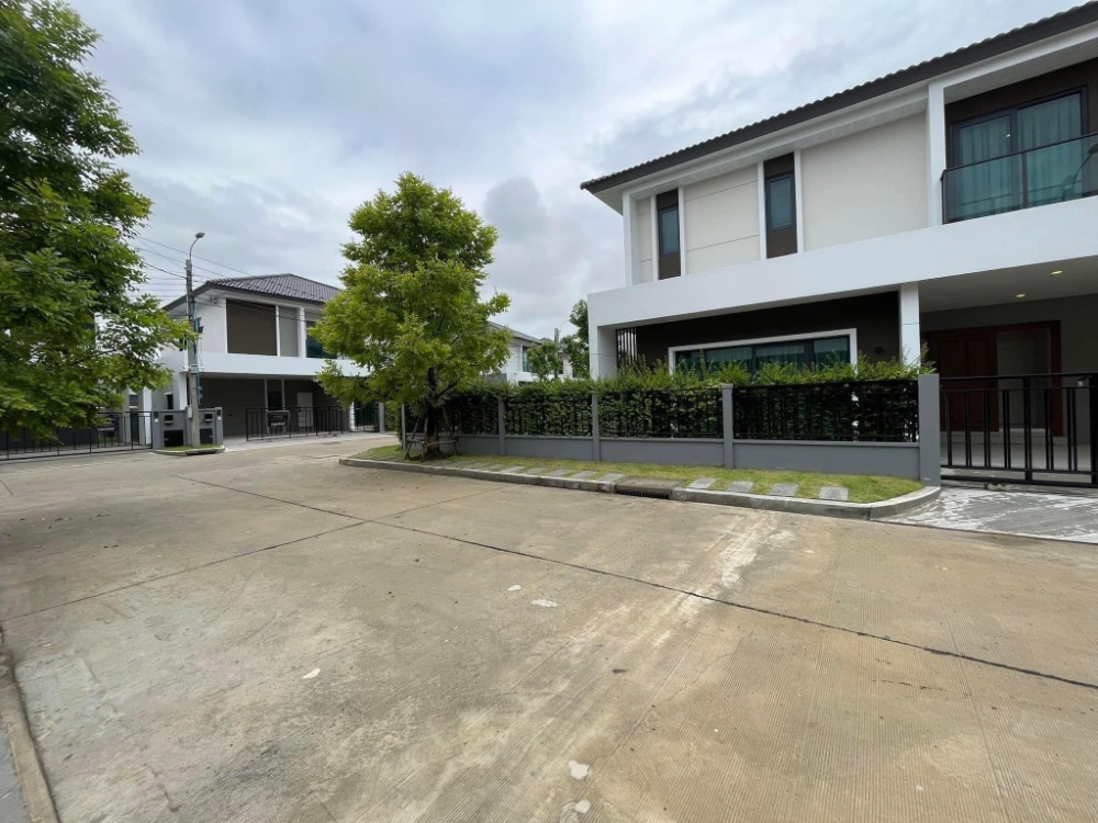 Centro Vibhavadi (เซนโทร วิภาวดี) | บ้านเดี่ยว 2 ชั้น 4 ห้องนอน | ตกแต่งครบ | หน้าบ้านทิศใต้ | บ้านใหม่ไม่เคยเข้าอยู่ | ใกล้ Harrow International School, ฟิวเจอร์พาร์ค รังสิต 2.1 กม. – รูปที่ 2