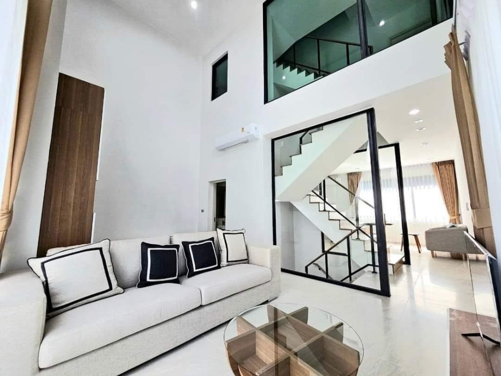 Baan Klang Muang Classe Sukhumvit 77 (บ้านกลางเมือง คลาสเซ่ สุขุมวิท 77) | ทาวน์โฮม 3.5 ชั้น 2 ห้องนอน | ใกล้ BTS อ่อนนุช 3 นาทีและรถไฟฟ้าสายสีเหลือง MRT ศรีนุช – รูปที่ 3