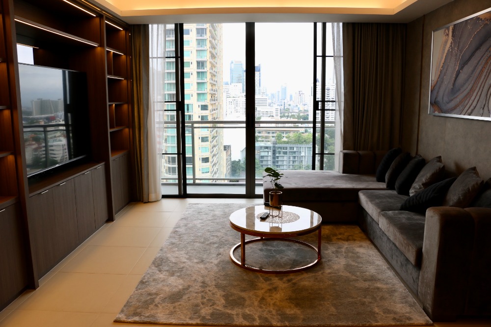ขาย – Circle Sukhumvit 31 ขนาด 143 ตรม. 3 ห้องนอน 2 ห้องน้ำ พร้อมเฟอร์นิเจอร์ครบ ใกล้ BTS พร้อมพงษ์ ขาย – Circle Sukhumvit 31 ขนาด 143 ตรม. 3 ห้องนอน 2 ห้องน้ำ พร้อมเฟอร์นิเจอร์ครบ ใกล้ BTS พร้อมพงษ์