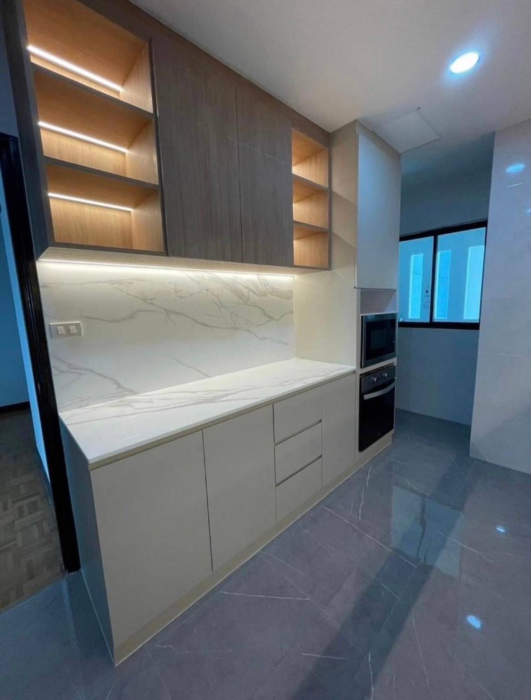 ● High floor ● ชั้น 30+ 230 ตร.ม. | 3 ห้องนอน | ตกแต่งครบ พร้อมเข้าอยู่ | รถไฟฟ้า MRT สถานีลุมพินี 4 นาที – รูปที่ 3