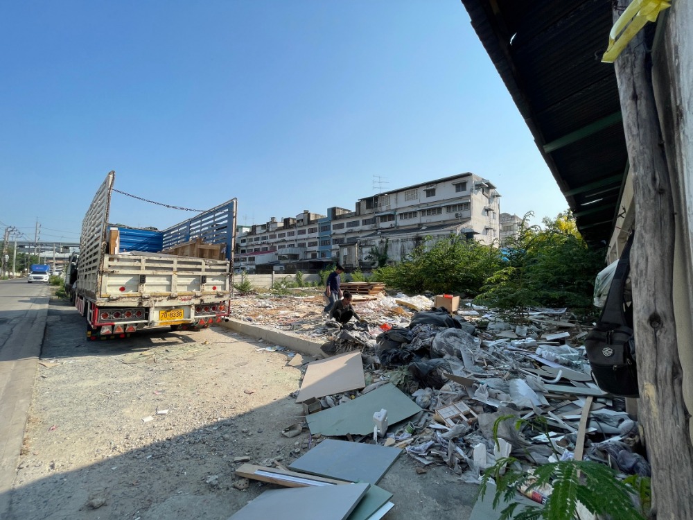 Factory for sale, Soi Ramintra 127 200 meters from Ramindra Road, near the BTS station. Setthabutbamphen Station Usable area 1,200 square meters, including mezzanine. – รูปที่ 3