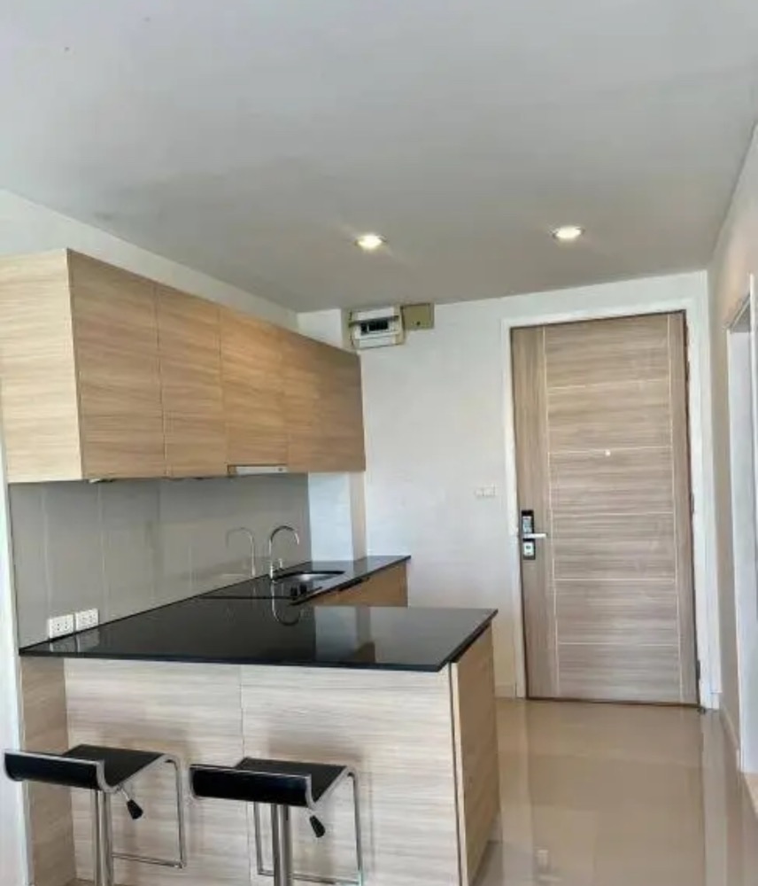 Maestro 12 2 Bed 2 Bath 68 sq.m. 35,000 B Eng 中 日 Please add LINE ID @806qphgn o8415o5483 Maestro 12 2 Bed 2 Bath 68 sq.m. 35,000 B Eng 中 日 Please add LINE ID @806qphgn o8415o5483