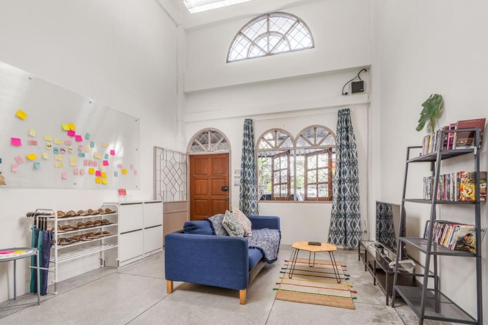 Last updated 16/3/67: Townhouse, decorated in 5 bedrooms, 3 bathrooms, 2 parking, 1 roof, crossing the road to the Danont  