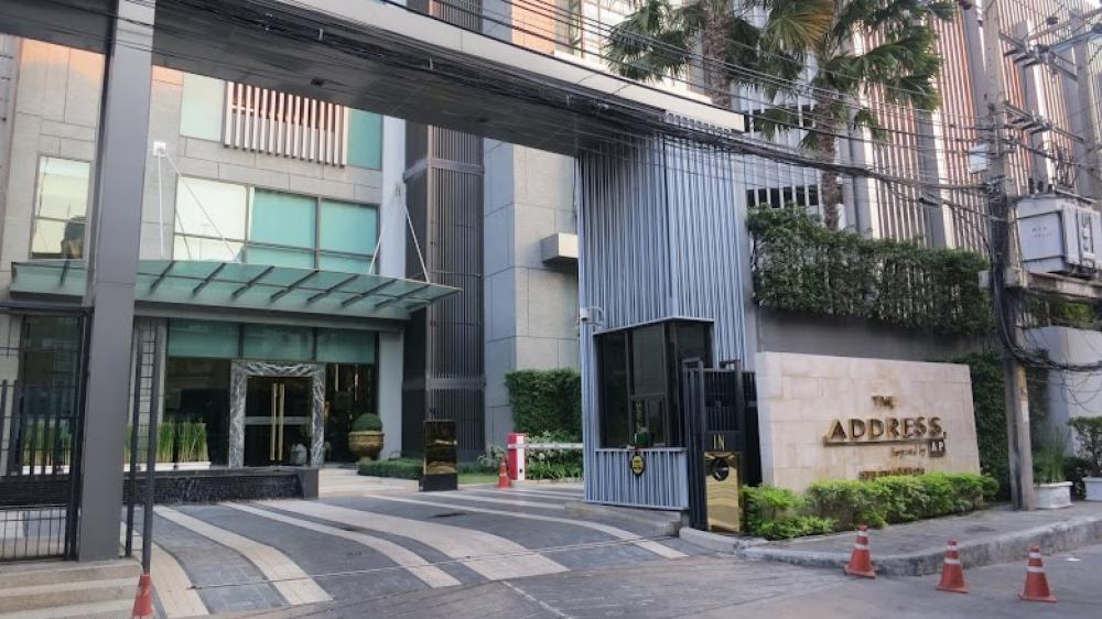 Hot sale ! Condo The Address Suk 28 near Bts prompong Emporium 52 Sqm 1 bed 1 bath fully furnished 9 floor ขายถูก คอนโด ดิแอดเดรส สุขุมวิท28 ใกล้ Bts พร้อมพงษ์ ใกล้ห้างเอ็มโพเรียม 52 ตรม 1 นอน 1 น้ำ ชั้น9ตกแต่งพร้อมอยู่