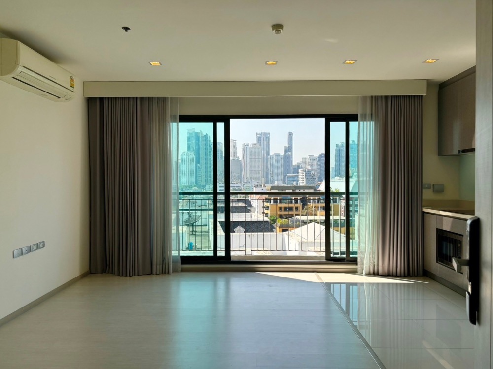 Rhythm Sukhumvit 36-38 For Sale !!! Room for sale, 2 Bedroom Corner unit with built-in furniture, Party furnished, size 74.07 sq m, 10th floor, beautiful view on 2 sides, not blocking the view!!!