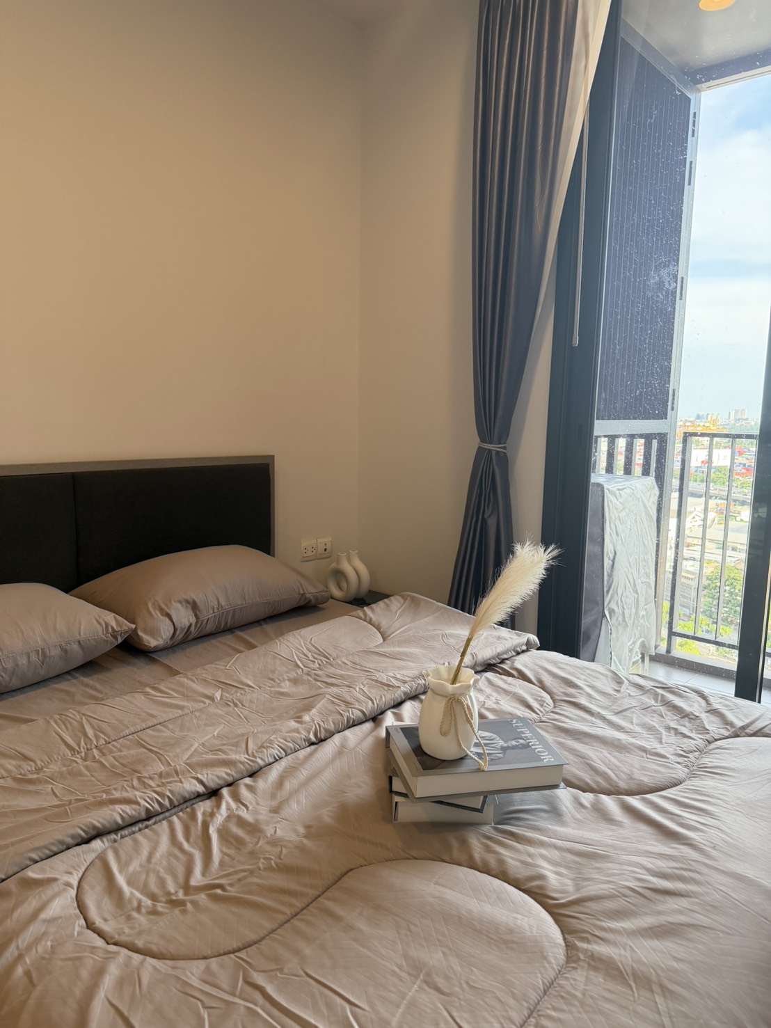 😊❤️ Condo for rent at Oka Haus Sukhumvit 36, beautiful room, convenient transportation, near 🚄BTS Thonglor.