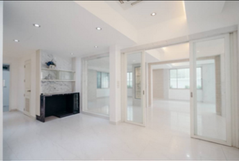 Townhome for Sale, 3 floors, 48 sqw, @Sukhumvit 15