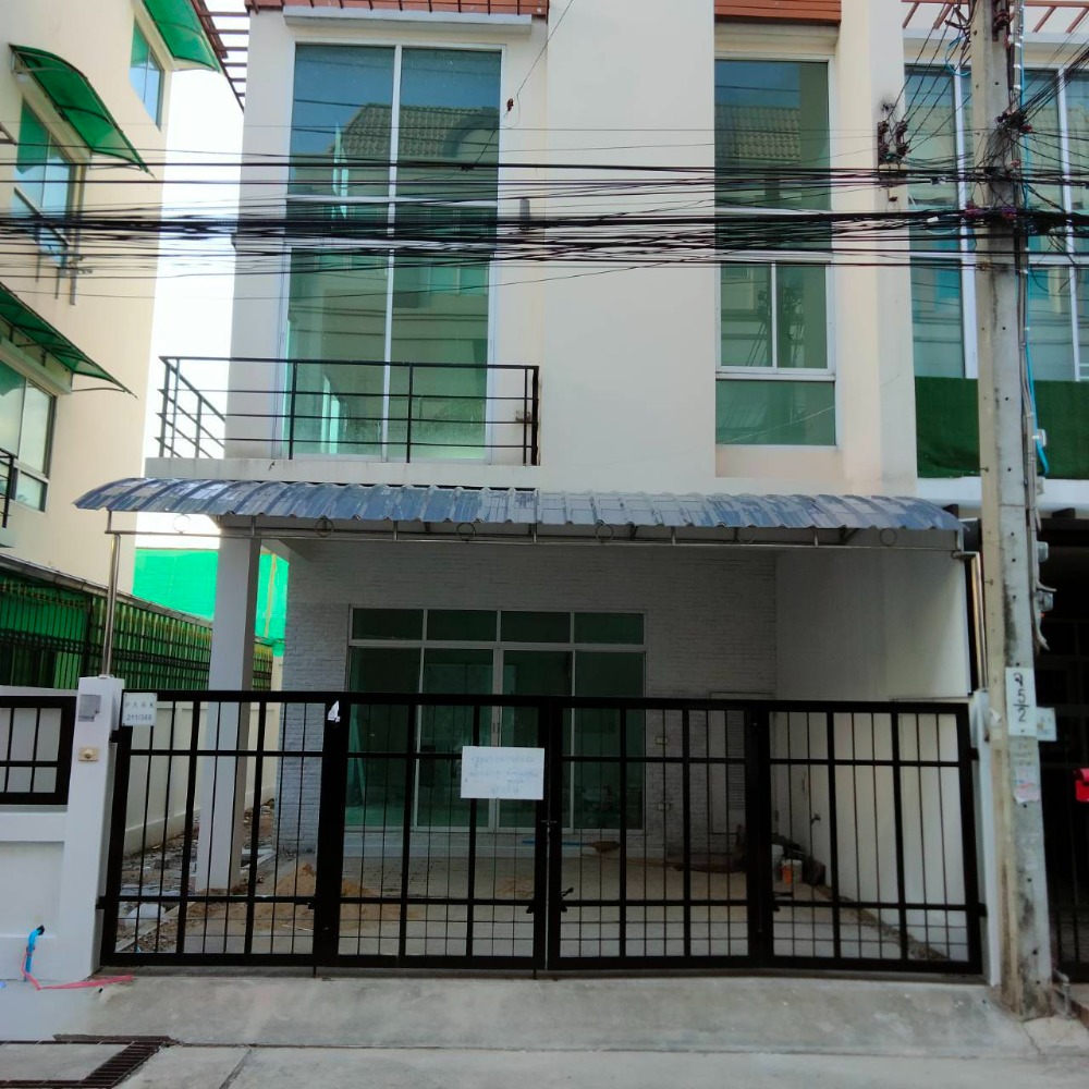 ขาย ทาวน์โฮม 3 ชั้นครั้ง ซอยลาดพร้าววังหิน 78 ใกล้รถไฟฟ้า BTS สถานีเสนานิคม ประมาณ 5 นาทีเท่านั้น ขาย ทาวน์โฮม 3 ชั้นครั้ง ซอยลาดพร้าววังหิน 78 ใกล้รถไฟฟ้า BTS สถานีเสนานิคม ประมาณ 5 นาทีเท่านั้น
