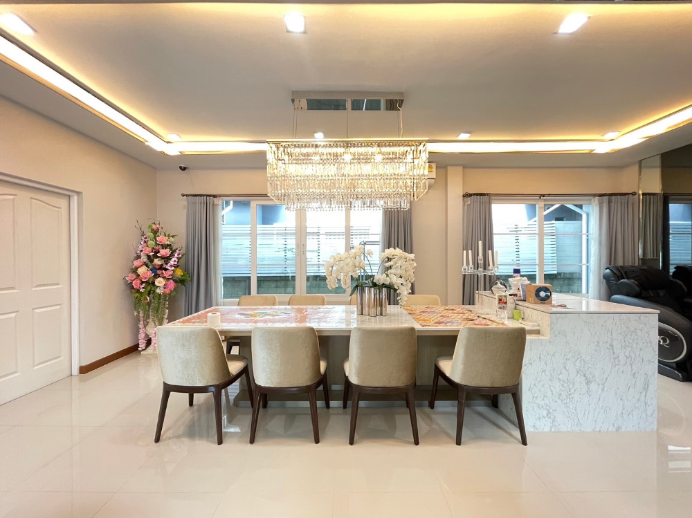European style detached house from Q.House, Prawet zone, near Burapha Withi Expressway. Kannaphisek Expressway European style detached house from Q.House, Prawet zone, near Burapha Withi Expressway. Kannaphisek Expressway