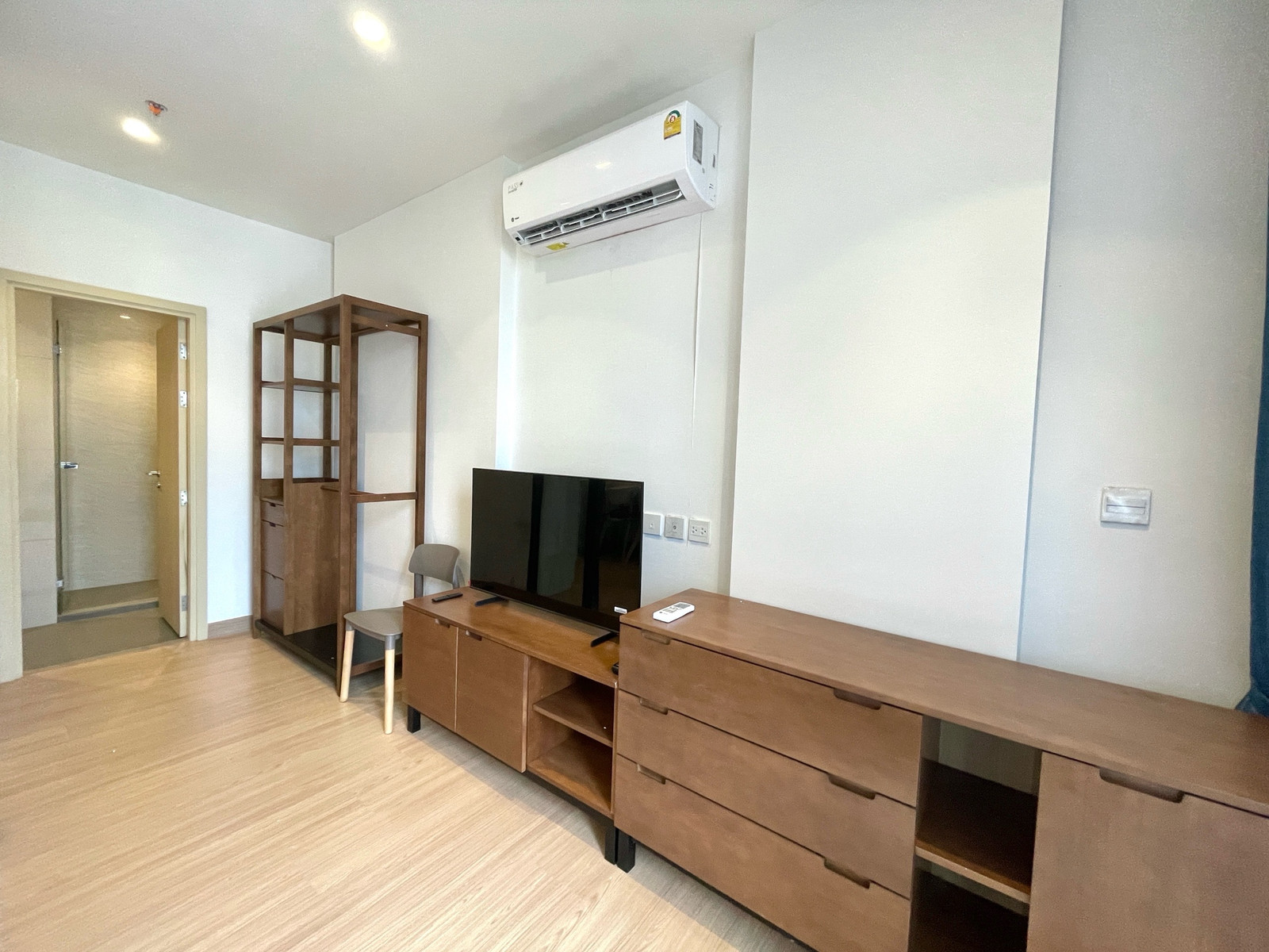 Maru Ekkamai, corner room, newly decorated in Muji style. Pets welcome 🐶😻 – รูปที่ 4