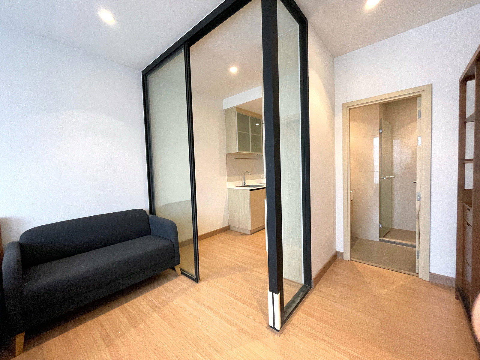 Maru Ekkamai, corner room, newly decorated in Muji style. Pets welcome 🐶😻 – รูปที่ 3