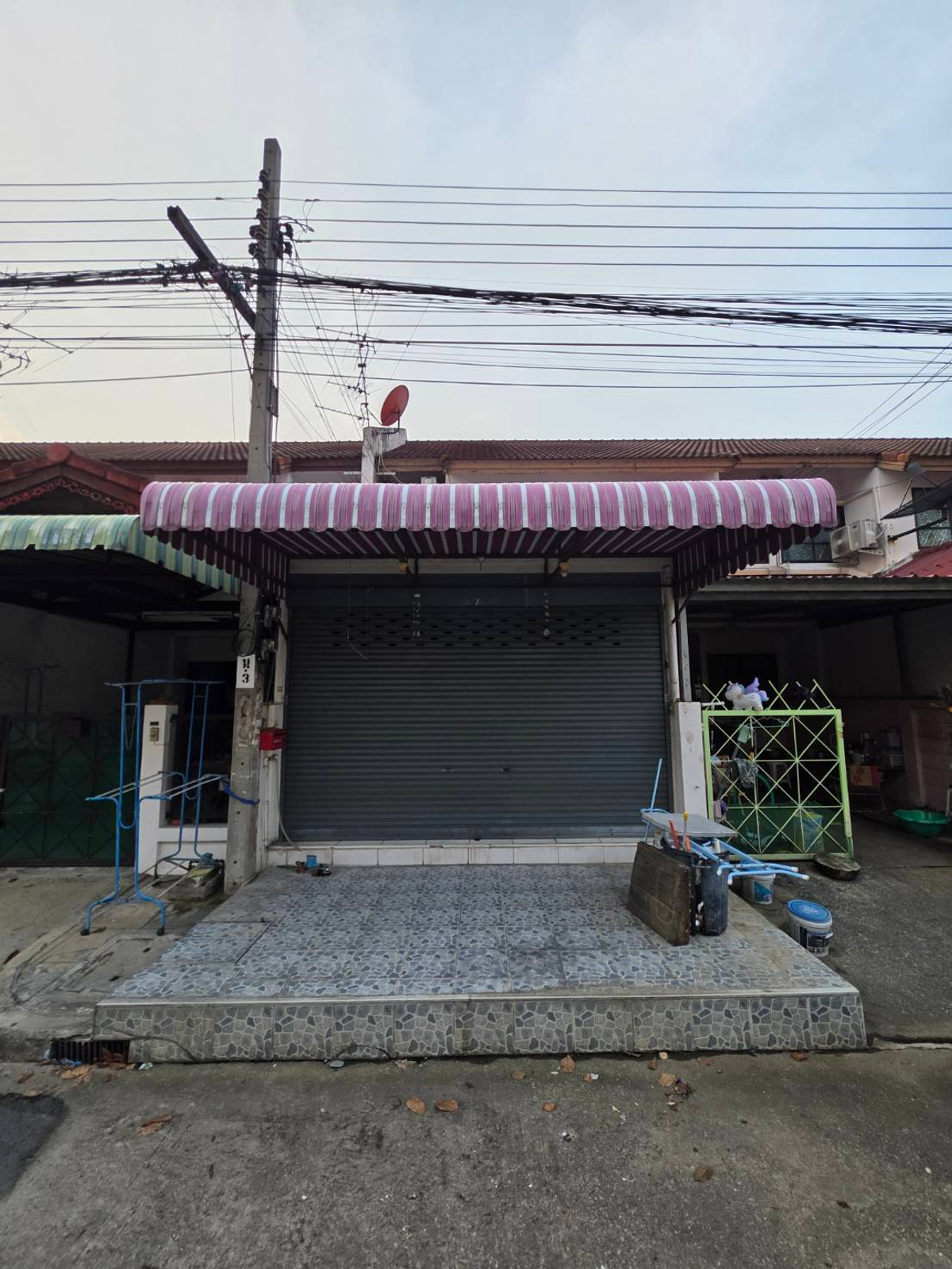 ให้เช่าทาวน์เฮ้าส์ การเคหะนนทบุรี ใกล้ โรงเรียนสวนกุหลาบวิทยาลัย นนทบุรี เพียง 7 นาที