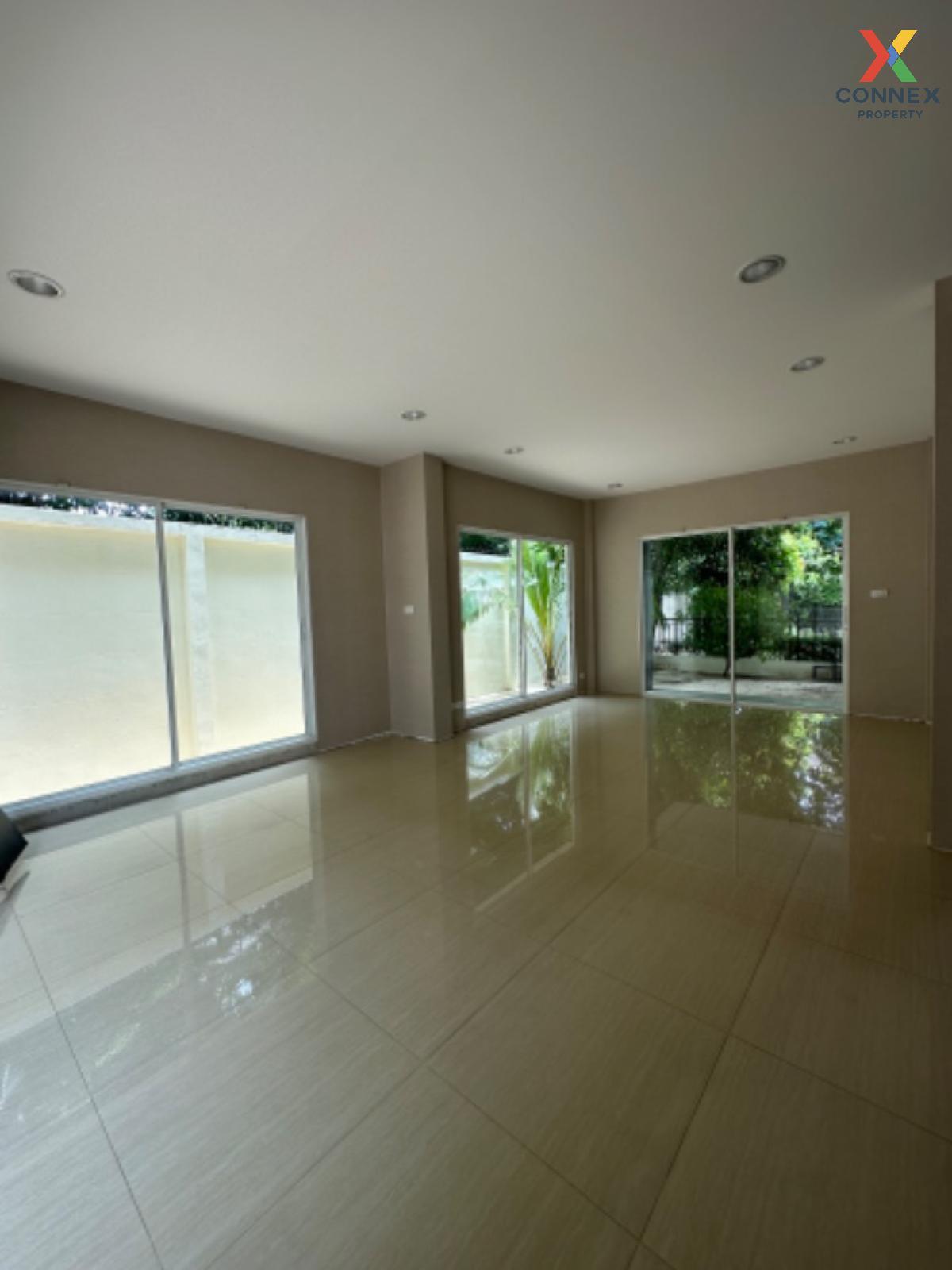 ขายบ้าน  ไลฟ์ บางกอก บูเลอวาร์ด แจ้งวัฒนะ บ้านใหม่ ปากเกร็ด นนทบุรี CX-94137