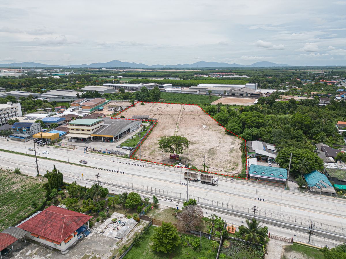 Land for Sale 15-3-83rai EEC Rayong. Main Sukhumvit Road (6 Lanes) | Corner of Overpass | Ideal for Housing Project / Home Office / Boutique Resort Land for Sale 15-3-83rai EEC Rayong. Main Sukhumvit Road (6 Lanes) | Corner of Overpass | Ideal for Housing Project / Home Office / Boutique Resort