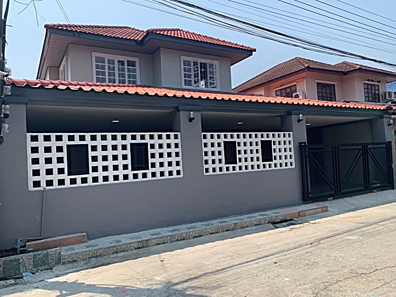 Single house for sale, Khlong Sam Wa, Nimit Mai Road.