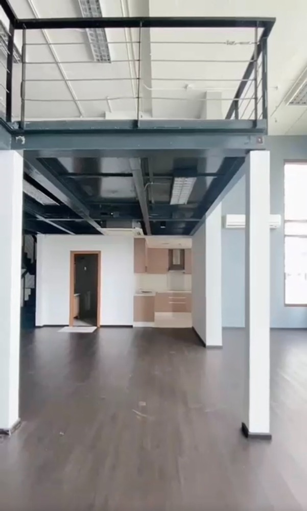 ● Rare Unit ● 5+ Floor 140.58 sq.m. | Duplex 2 Bedrooms | Near BTS Phrom Phong 4 mins., MRT Queen Sirikit National Convention Center 4 mins., K Village 4 mins. ● Rare Unit ● 5+ Floor 140.58 sq.m. | Duplex 2 Bedrooms | Near BTS Phrom Phong 4 mins., MRT Queen Sirikit National Convention Center 4 mins., K Village 4 mins.