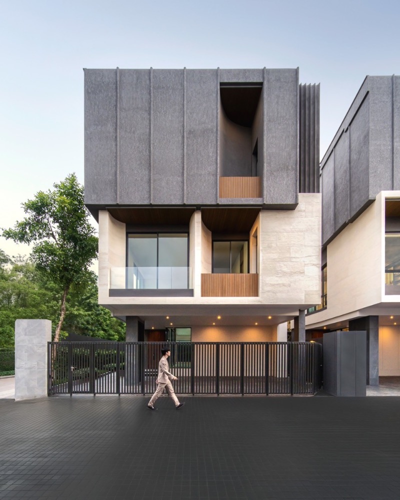 [Sale] Penton Laurel* 479sq.m. / 63sq.w. 4Bed 5Bath 092-545-6151 (Tim)