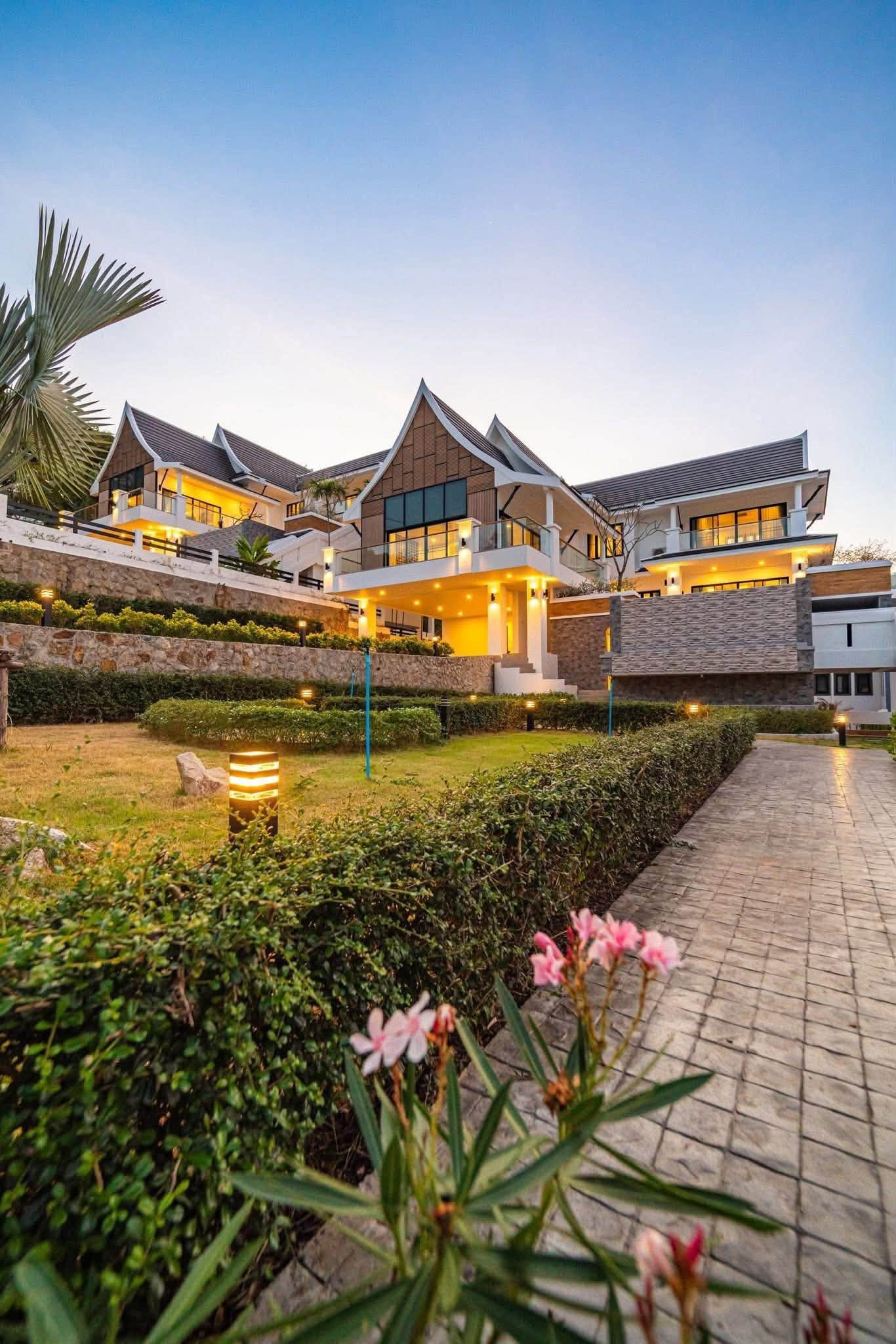 พูลวิลล่า ซีวิว ฉลอง / Poolvilla Seaview Chalong, Phuket พูลวิลล่า ซีวิว ฉลอง / Poolvilla Seaview Chalong, Phuket