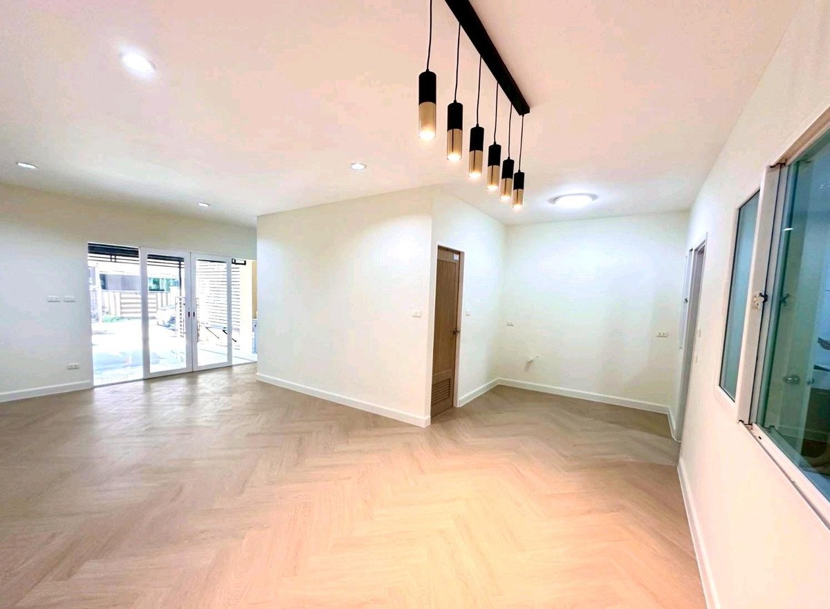 Newly renovated townhome in the Ratchaphruek area. – รูปที่ 3