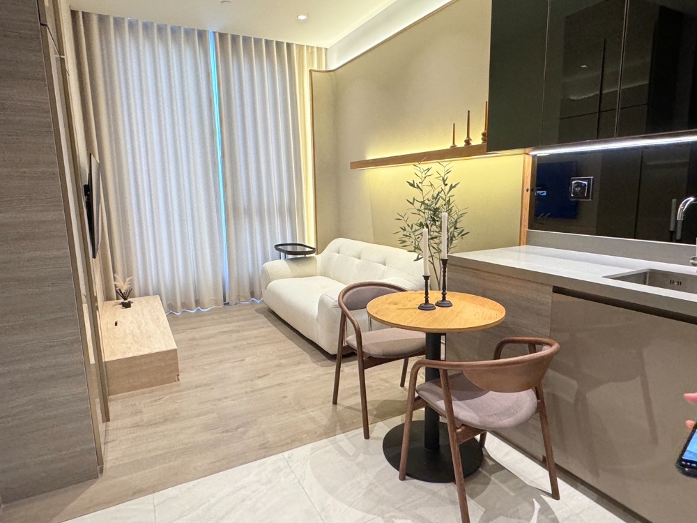 1 bedroom, large bedroom, corner room, fully furnished, ready to move in.