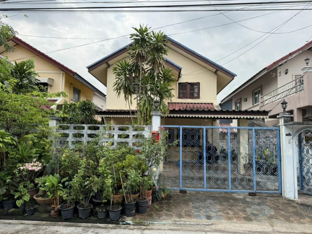 🔥Urgent sale..single house 52.2 sq m, Lert Ubon Village, near BTS Saphan Mai.