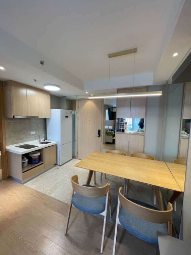For rent: 1 bedroom, 33.5 sq m., new room, beautifully decorated, ready to move in, The Regal Sathorn-Narathiwat. For rent: 1 bedroom, 33.5 sq m., new room, beautifully decorated, ready to move in, The Regal Sathorn-Narathiwat.