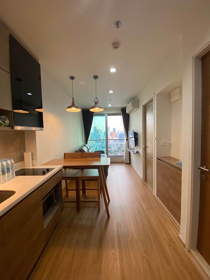 Rooms for rent very quickly. Rhythm Phahol-Ari. If interested, contact Line: 0889656914. Hurry and say hello. Rooms for rent very quickly. Rhythm Phahol-Ari. If interested, contact Line: 0889656914. Hurry and say hello.