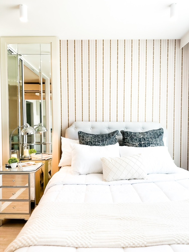 Condo for urgent sale, ready to negotiate. Condo for urgent sale, ready to negotiate.
