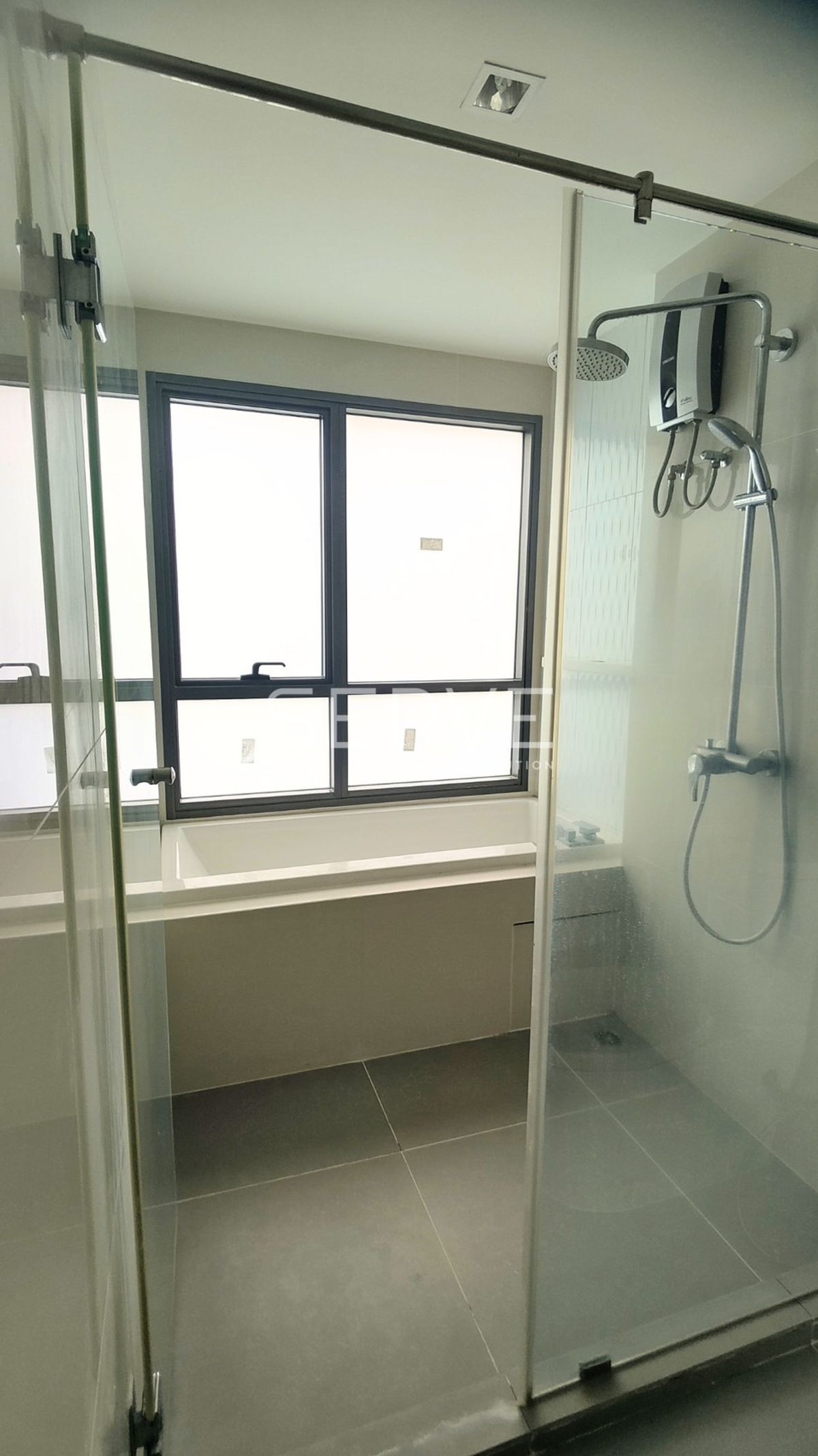 🔥2 Beds With Bathtub Nice Room Fully furnished Good Location Next to BTS Victory Monument 100 m. & King Power @ Rhythm Rangnam – รูปที่ 4