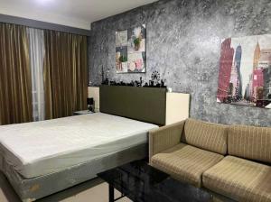 For sale only 1.15 million baht, Condo i house RCA, studio room 26 sq m., 6th floor (S4237)