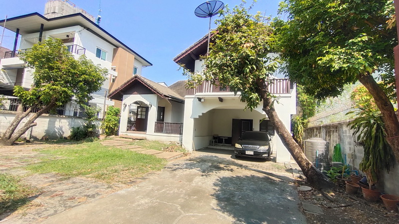 บ้านเดี่ยว 2 ชั้น 3 ห้องนอน ขนาด 140 ตารางวา @สุขุมวิท 67 – รูปที่ 2