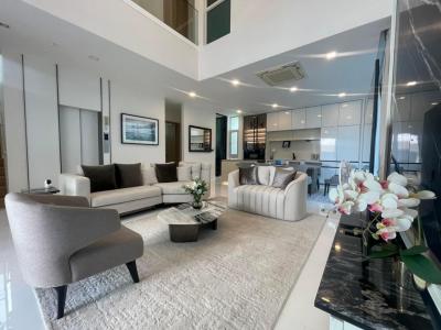 Single house for rent, luxuriously decorated, Vive Ekkamai-Ramintra, corner plot with lift, 4 bedrooms.
