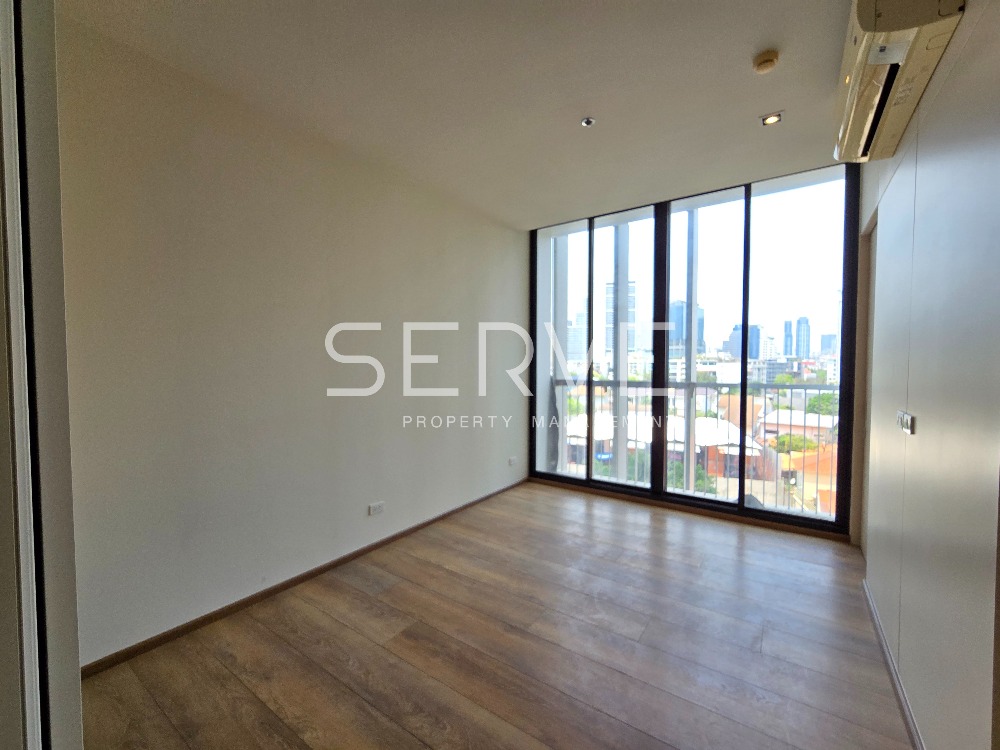 🔥Special Deal 4.6 MB🔥- Studio with Partition Good Location Shuttle bus to BTS Phrom Phong at Park 24 or Park Origin Phrom Phong Condo / For Sale