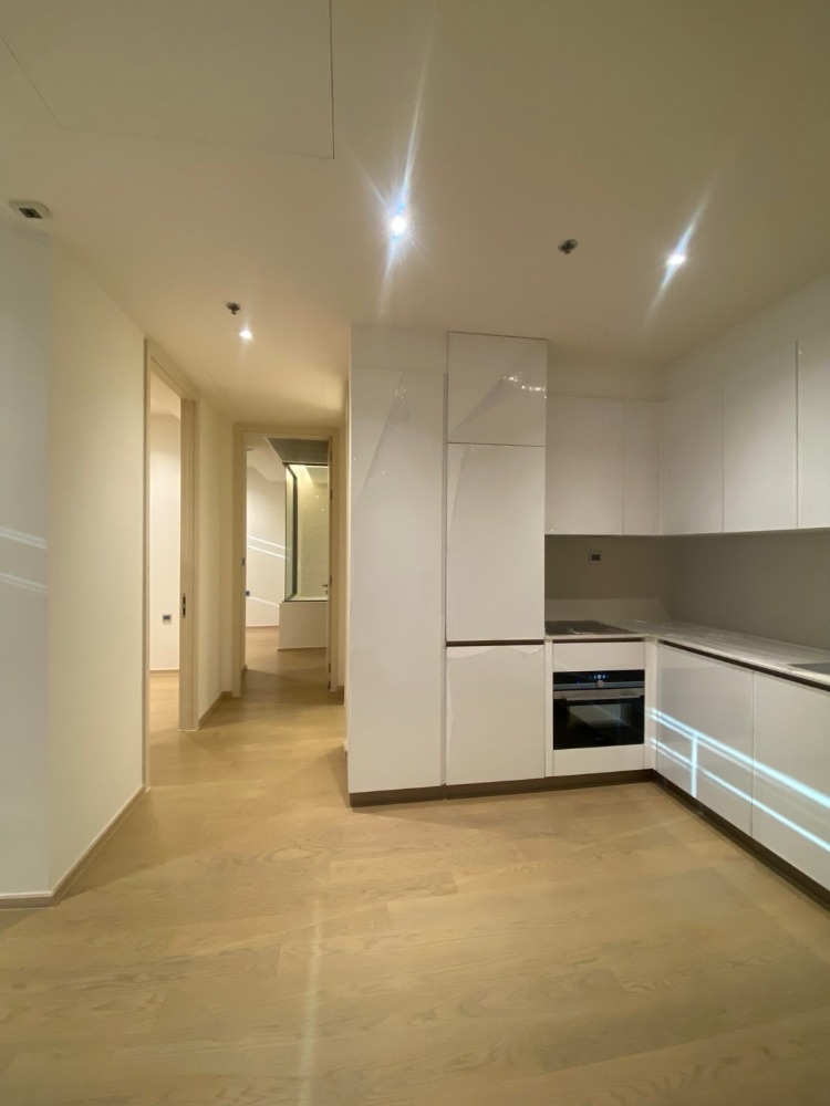 Special Price! Combine 3 Beds 10+ Floor | 196.20 sq.m. | The Strand Thonglor (เดอะ สแตรนด์ ทองหล่อ) | Condo near BTS Thonglor 190 m., Major Cineplex in the Sukhumvit area 550 m. Special Price! Combine 3 Beds 10+ Floor | 196.20 sq.m. | The Strand Thonglor (เดอะ สแตรนด์ ทองหล่อ) | Condo near BTS Thonglor 190 m., Major Cineplex in the Sukhumvit area 550 m.