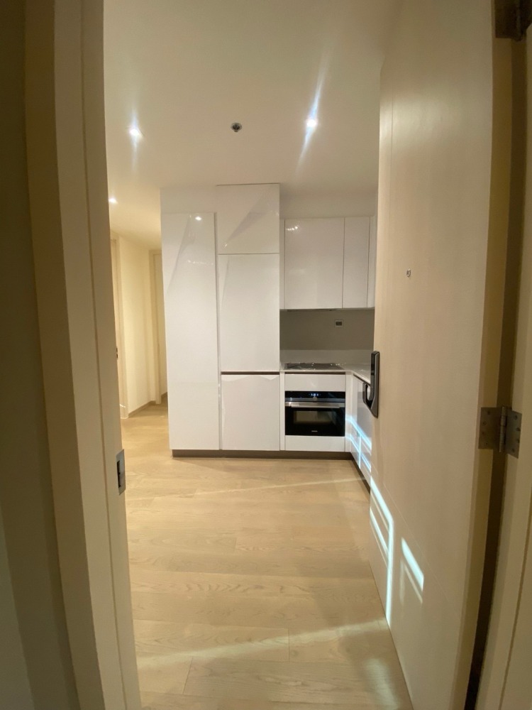 ราคาพิเศษ! ห้องคอมบาย 3 ห้องนอน ชั้น 10+ | 196.20 ตร.ม. | The Strand Thonglor (เดอะ สแตรนด์ ทองหล่อ) | คอนโดใกล้ BTS ทองหล่อ 190 ม., เมเจอร์ ซีนีเพล็กซ์ สุขุมวิท 550 ม. – รูปที่ 2