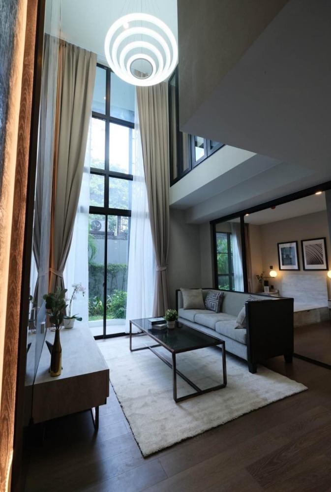 Na Vara Residence | Duplex Floor 00+ 87 sq.m. | 2 Bedrooms | City View Private Elevator Fully furnished | 3 minutes to BTS Chidlom.